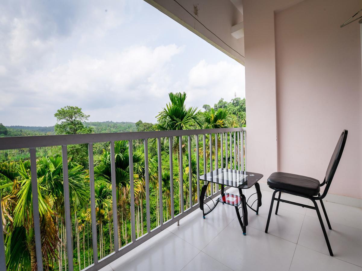 Wayanadia Resort Hotel Ambalavayal Exterior foto